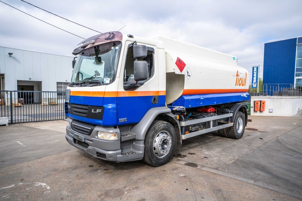 DAF LF55 280+ ALU 13000L/4 COMP. 2009 E63679 DAF LF55 280+ ALU 13000L/4 COMP. 2009 1