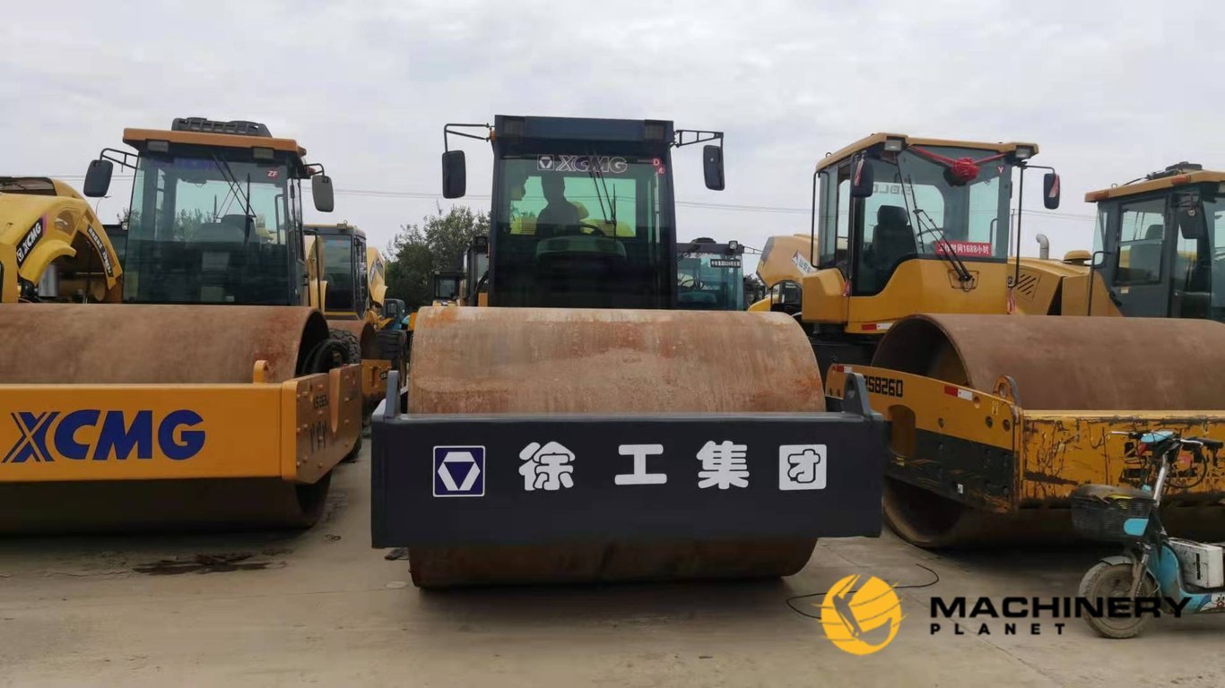 XCMG XS263J Road Roller Used Good Condition For Sale XS263J 2019 1 image 3