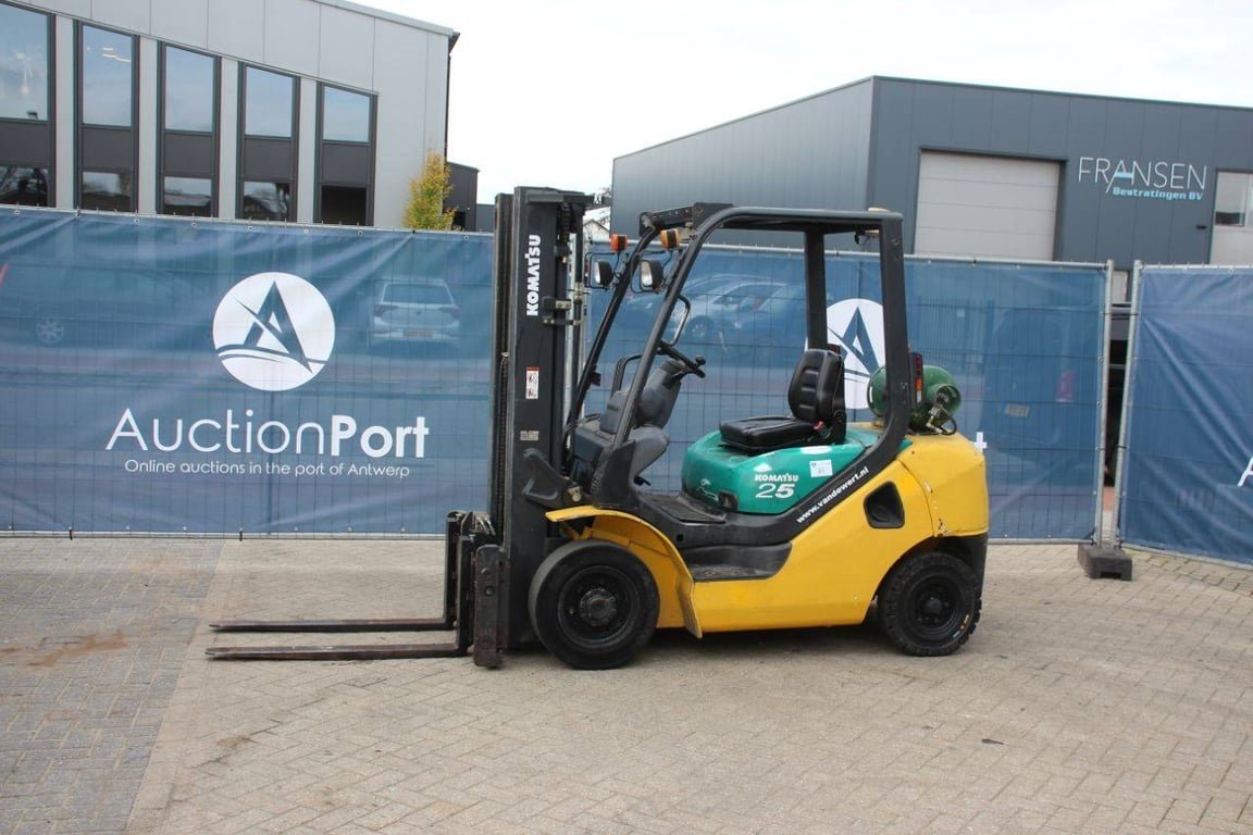 Forklift Komatsu FG25HT-16 LPG 2100kg 4.7m 2008 2008 FG25HT-16 2008 1 Forklift