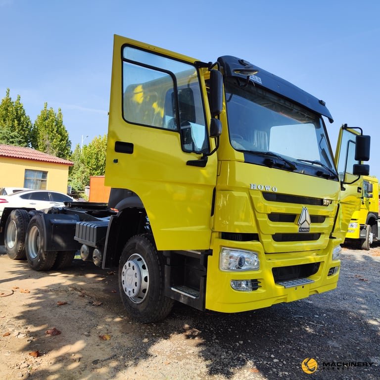 Chinese Brand HOWO Tractor Truck 6X4 2022 YEAR GOOD CONDITION HOWO 6X4 371HP Tractor Truck 2022 1