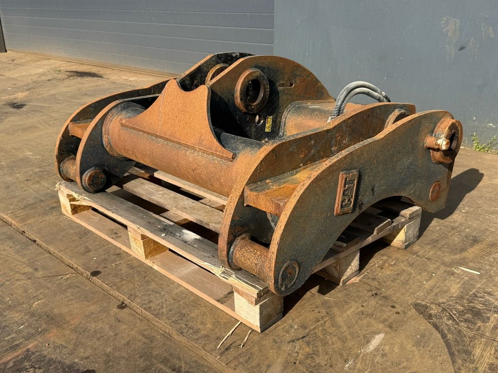 Caterpillar Cat Quick Coupler PW 70001777 Cat Quick Coupler PW 1