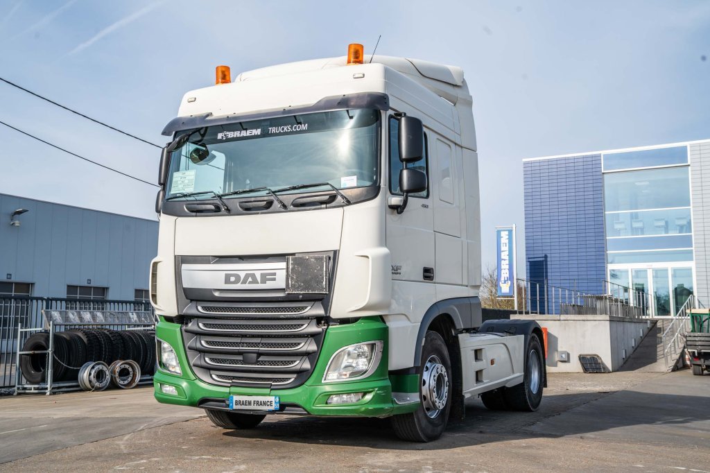 DAF XF 460 + HYDRAULIQUE (50Ton) 2017 E63331 DAF XF 460 + HYDRAULIQUE (50Ton) 2017 1