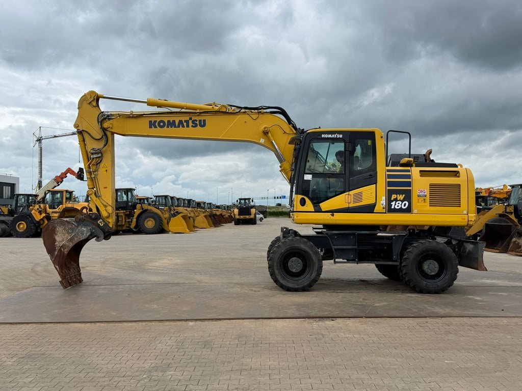 Komatsu PW180-11 2019 00033339 PW180-11 2019 1