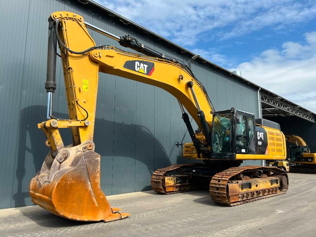 CAT 352F 2017 206241 352F 2017 1 Crawler Excavators