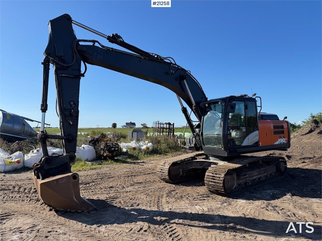 Hitachi ZX 190 LC-6 with Engcon rototilt og graveskuffe. 2018 21258 ZX 190 LC-6 with Engcon rototilt og graveskuffe. 2018 ...