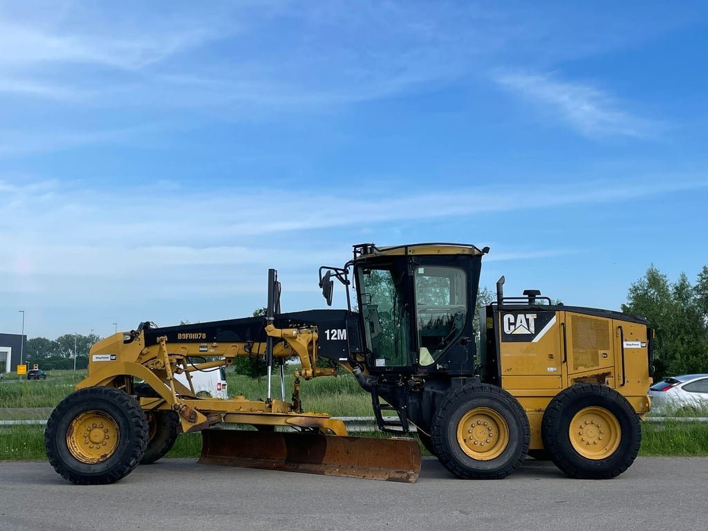 Caterpillar 12M 2011 00032663 12M 2011 1