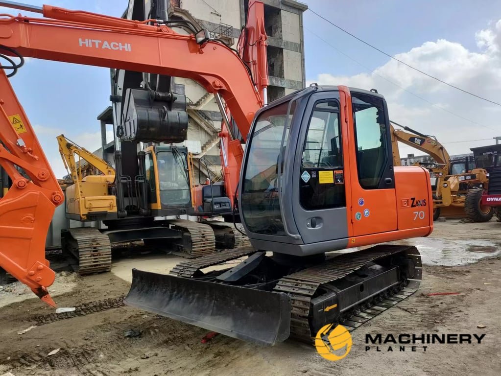 Hitachi ZX70 Mini Crawler Excavator 7 TONS GOOD CONDITION ZX70 2019 1 Crawler Excavators image 4