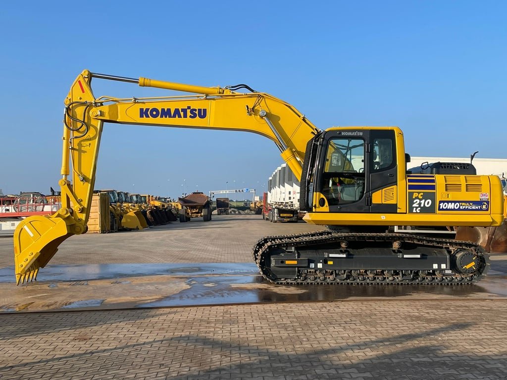 Komatsu PC210LC-10MO 2025 00033625 PC210LC-10MO 2025 0