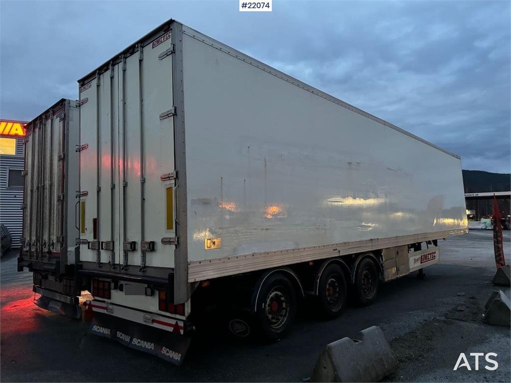 Limetec semi-trailer with full side opening. 2008 22074 Limetec semi-trailer with full side opening. 2008 1 Box semi-trailers