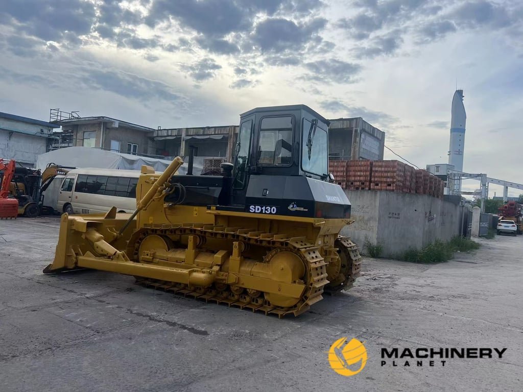 Shantui SD130 Used Bulldozers Made in China For Sale SD130 2019 1 Dozers image 3