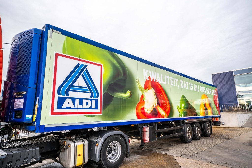 SCHMITZ SCB-S3B+ TK SLXe300 - 4210 H 2015 E65212 Schmitz Cargobull SCB-S3B+ TK SLXe300 - 4210 H 2015 1