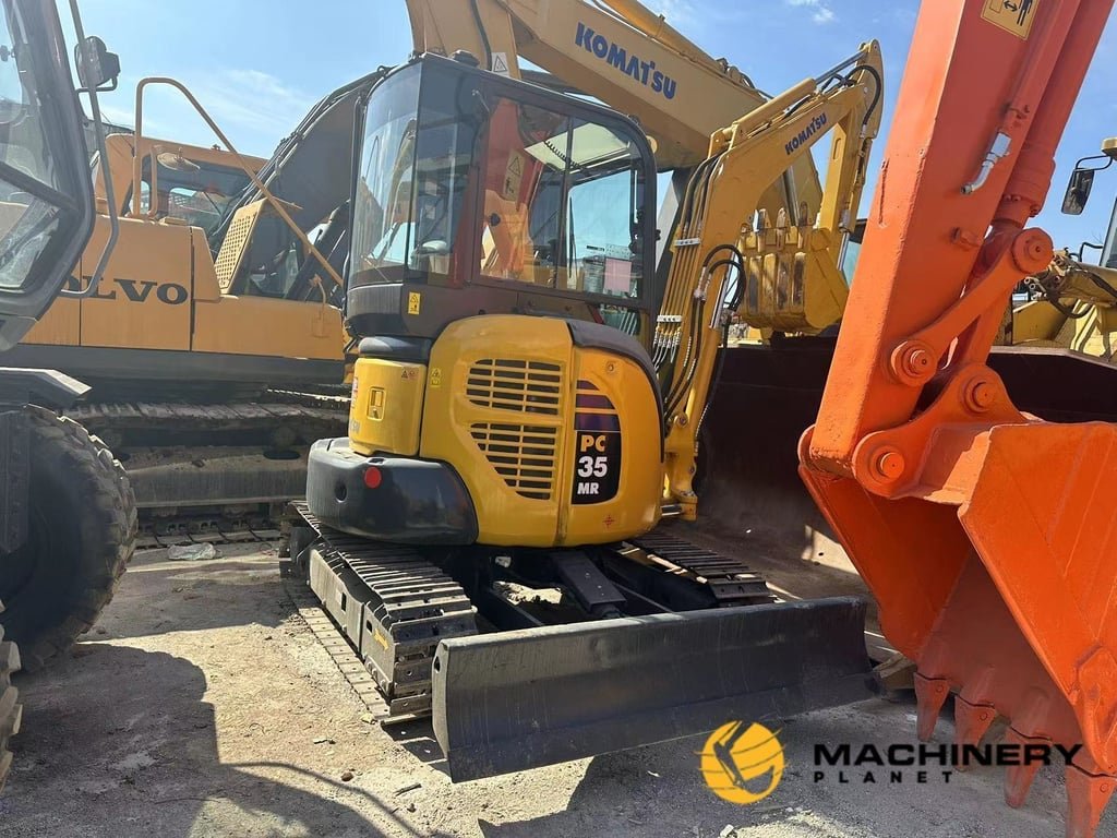 PC35MR Mini Creawler Excavator High Quality FOR SALE PC35MR 2020 1 Crawler Excavators image 4