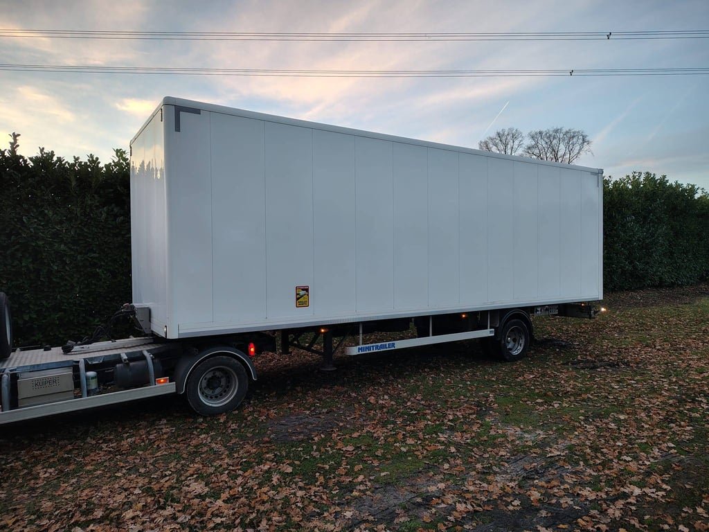 Closed Semi-trailer Vergauwe VF BE 2015 2015 VERGAUWE VF BE 2015 1
