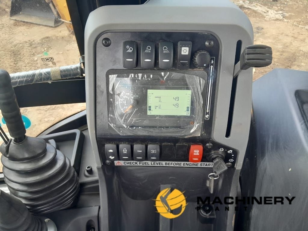 JCB 3DX 2024 Backhoe Loader Full Specifications - New/Unused 3DX 2024 2 image 5