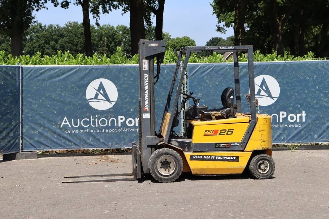 Forklift Jungheinrich EFG 25 Electric 2400kg 5.0m 1999 1999 EFG 25 1999 1 Forklift