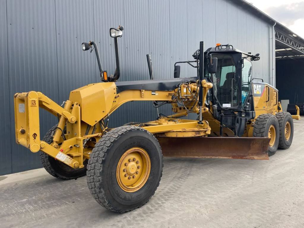 CAT 140M 2014 206641 140M 2014 1 Motor graders