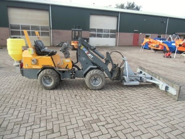 Combi en zoutstrooier NN0195 COMBI en zoutstrooier 0