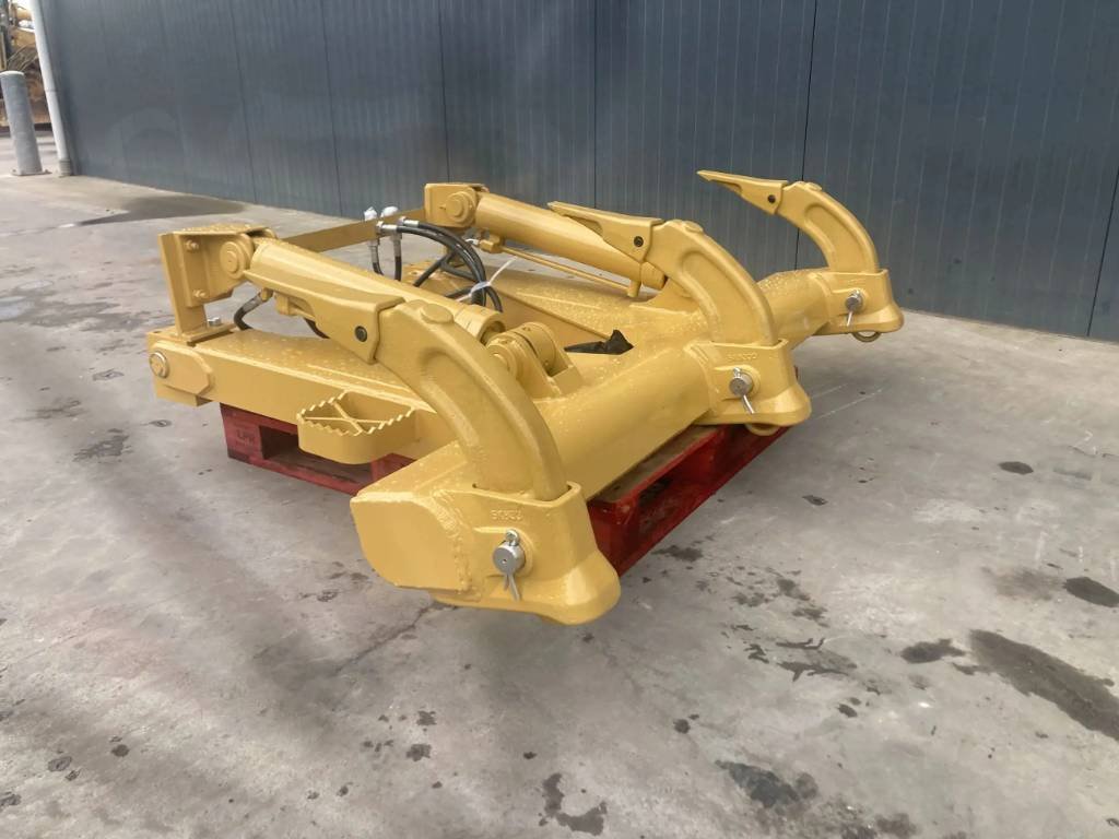 CAT D5M Ripper 2025 905131 D5M Ripper 2025 0