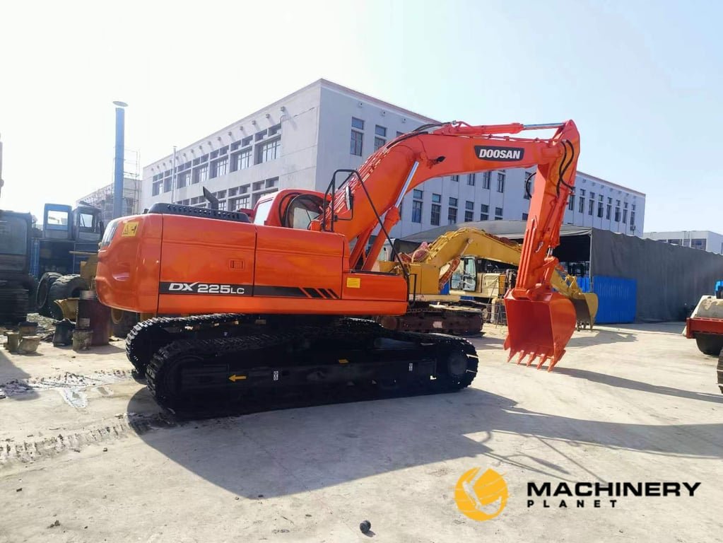 DOOSAN DX225LC Used Crawler Excavator Hot Sale DX225LC 2018 1 Crawler Excavators