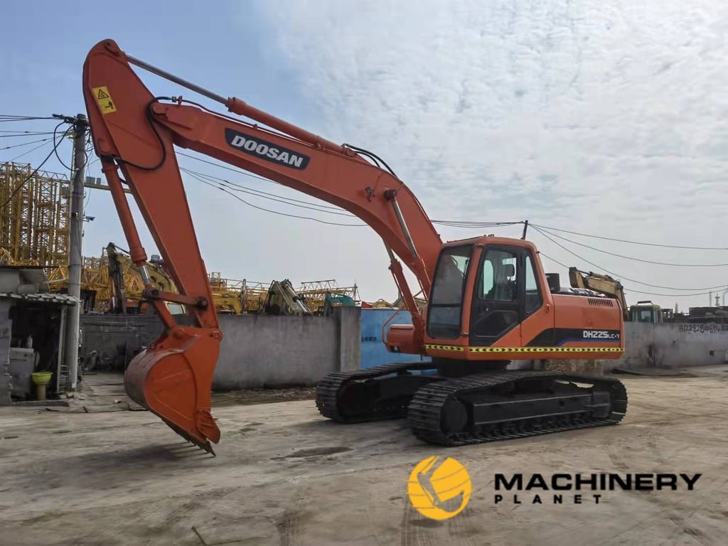 DOOSAN DH225LC-7 Used Crawler Excavator Hot Sale DH225LC-7 2019 1 Crawler Excavators image 3