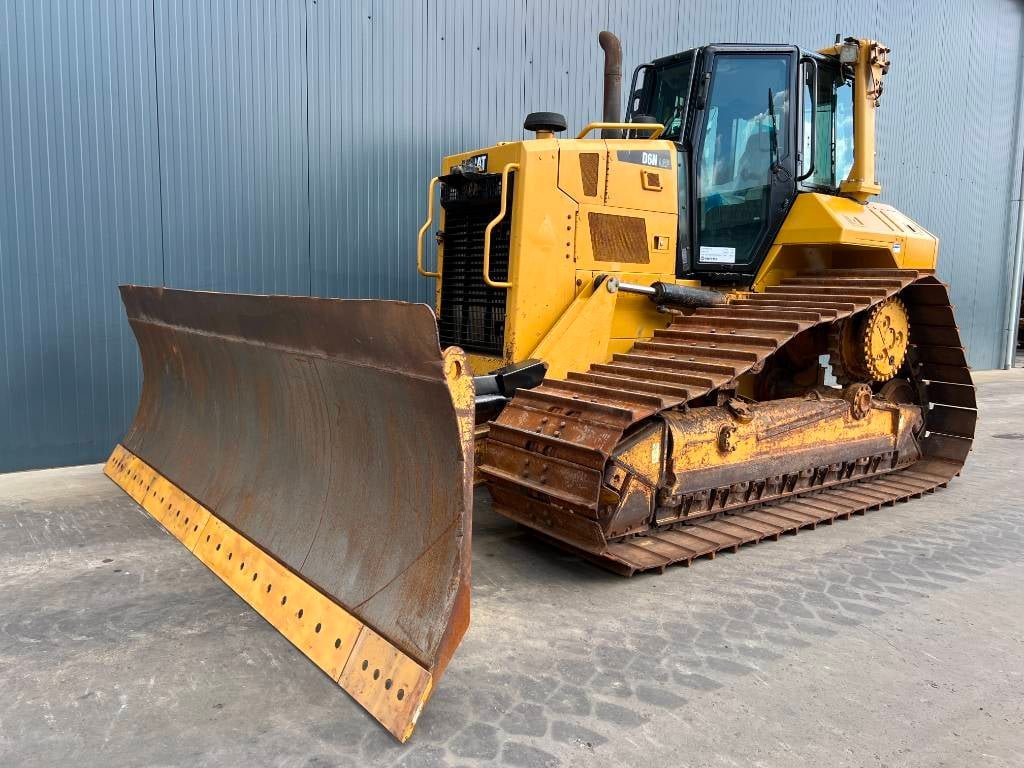 CAT D6N LGP 2016 208862 D6N LGP 2016 1 Dozers