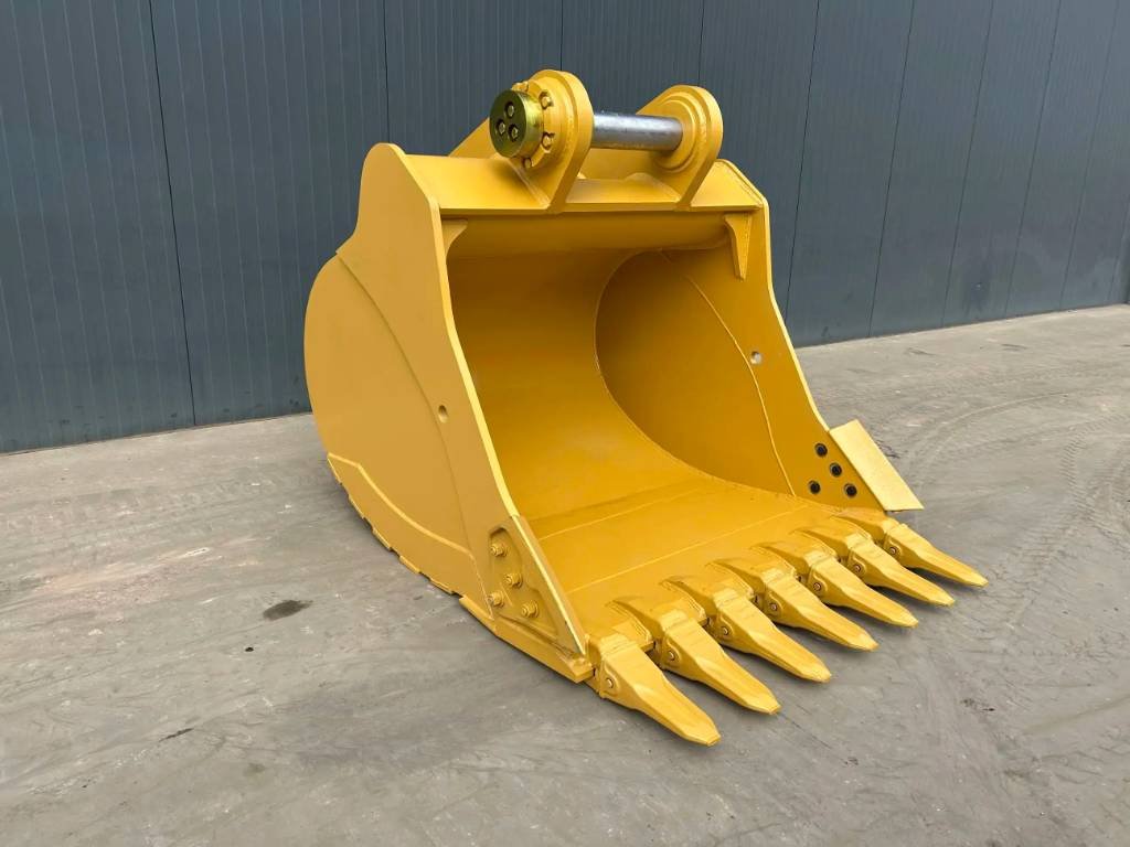 CAT 352F - UB 2026 907210 352F - UB 2026 0