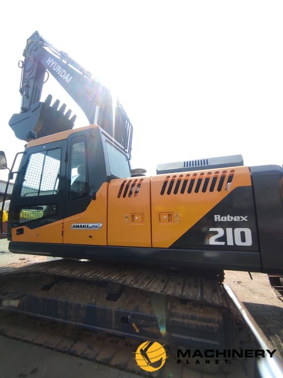 Hyundai R210 Excavator R210 2024 2 Crawler Excavators