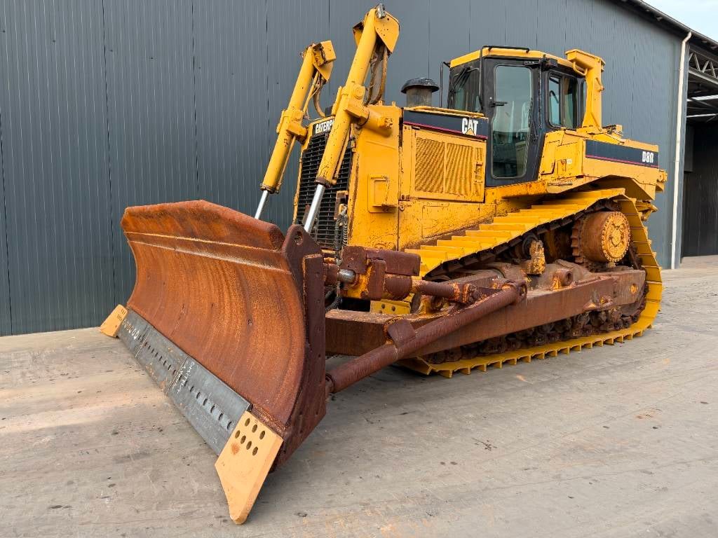 CAT D8R SERIES II 2001 206655 D8R SERIES II 2001 1 Dozers