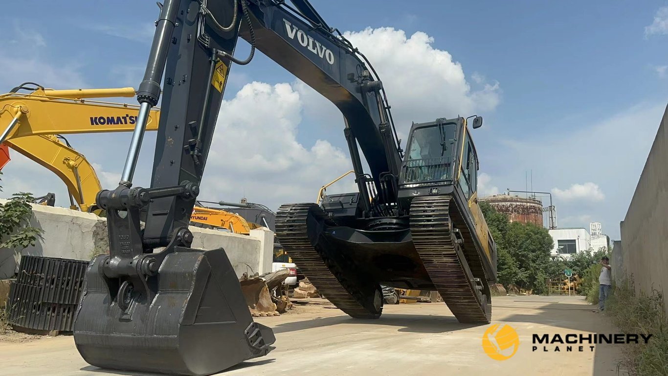 VOLVO EC240DL 24TONS CRAWLER EXCAVATOR GOOD PRICE EC240DL 2018 1 Crawler Excavators image 4