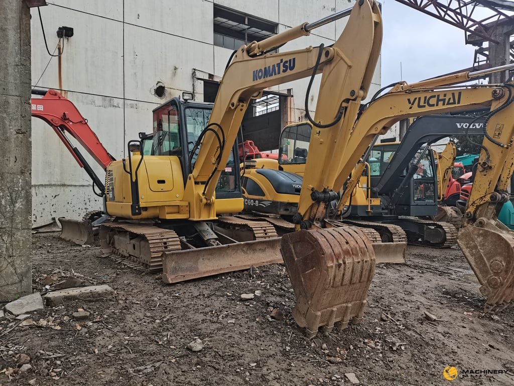 PC56-7 Creawler Excavator High Quality Original FOR SALE PC56-7 2019 1 Crawler Excavators image 2