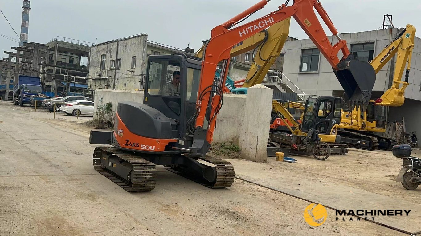 Hitachi ZX50u Mini Crawler Excavator GOOD CONDITION FOR SALE ZX50U 2020 1 Crawler Excavators image 5
