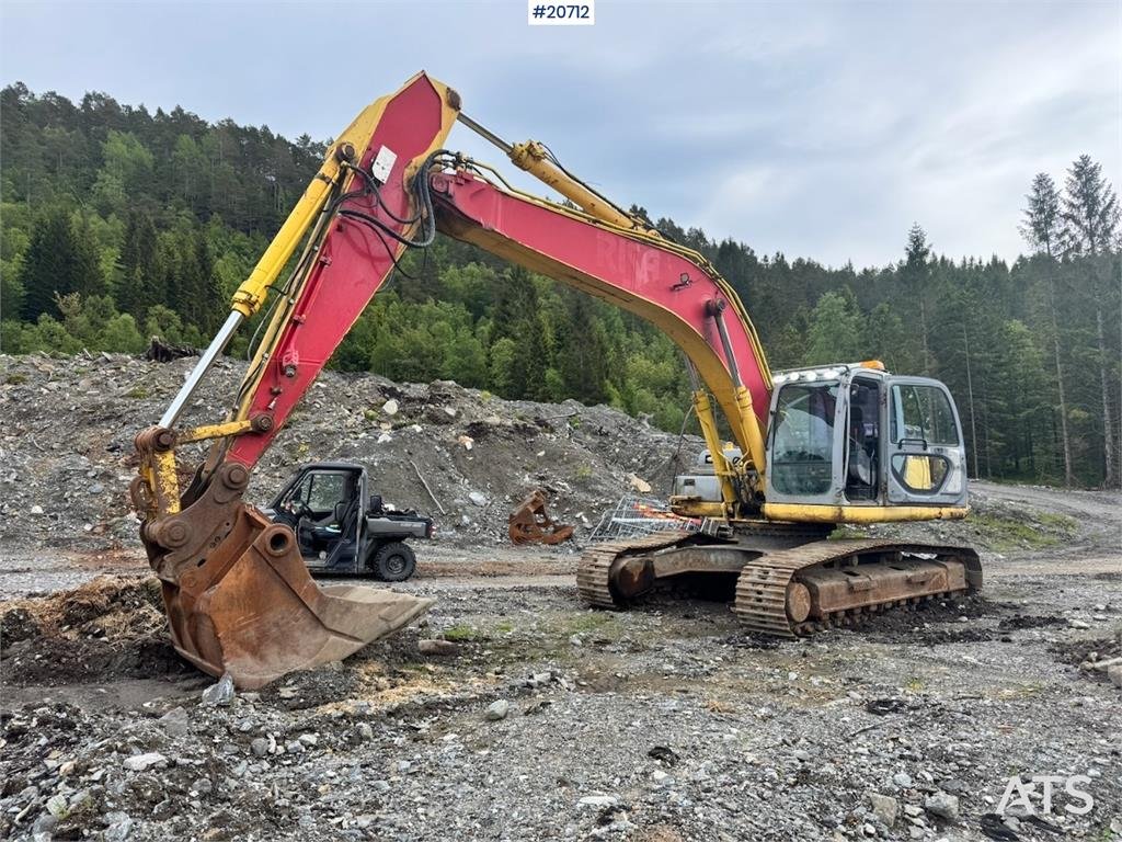 New Holland Kobelco E305B Crawler Excavator w/ Digger Bucket. 2008 20712 Kobelco E305B Crawler Excavator w/ Digger Bucket....
