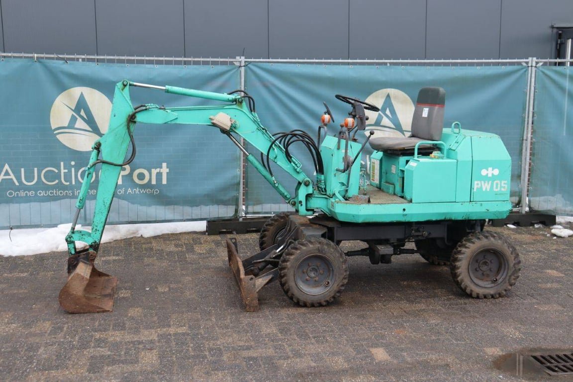Mini excavator Komatsu PW05 Diesel (Margin) PW05 1