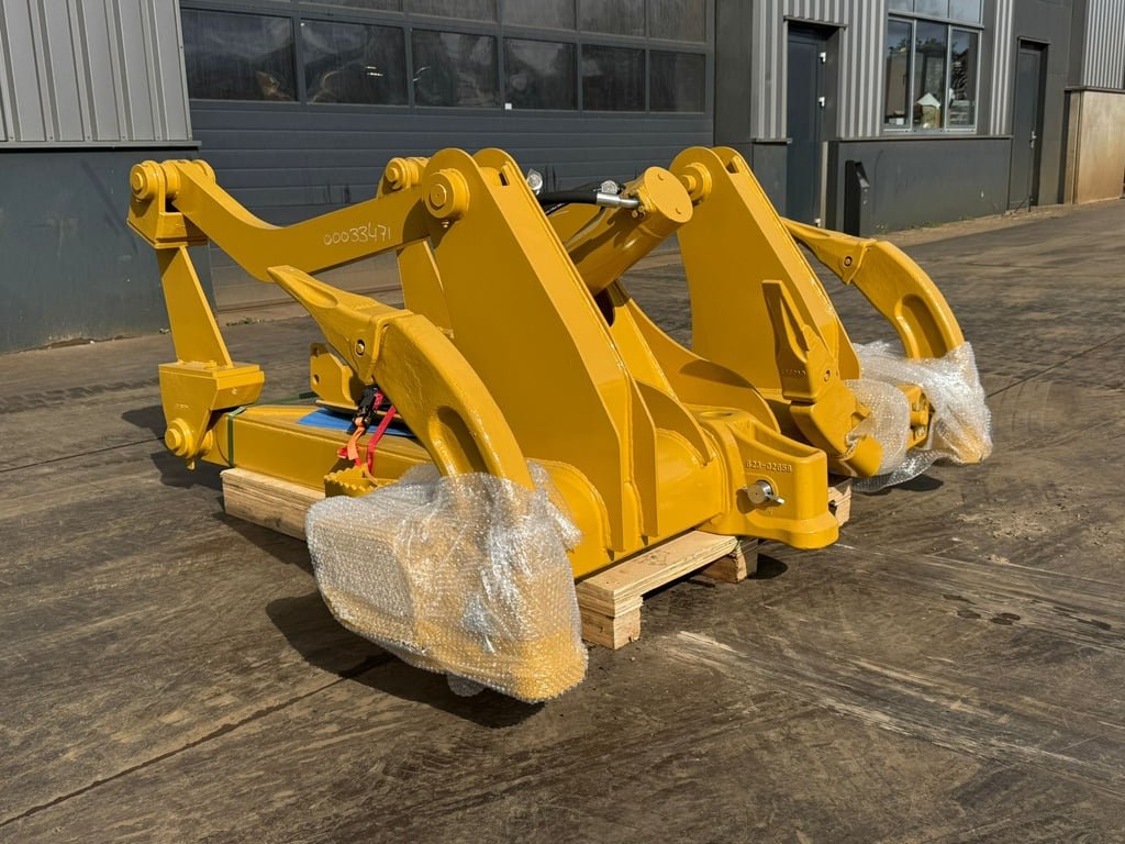 Caterpillar D6 New Gen Ripper with 1 Cylinder 2026 00033773 D6 New Gen Ripper with 1 Cylinder 2026 0
