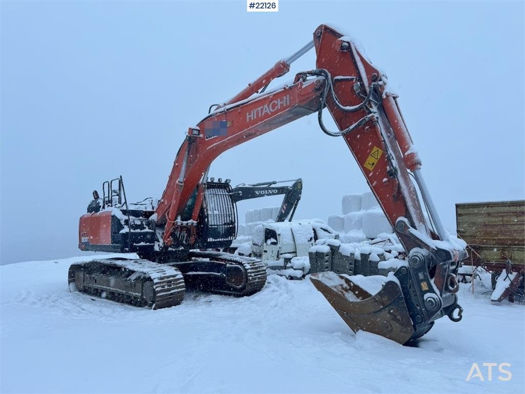 Hitachi ZX300LC-6 crawler excavator with digging bucket 2019 22126 ZX300LC-6 crawler excavator with digging bucket 2019 1 ...