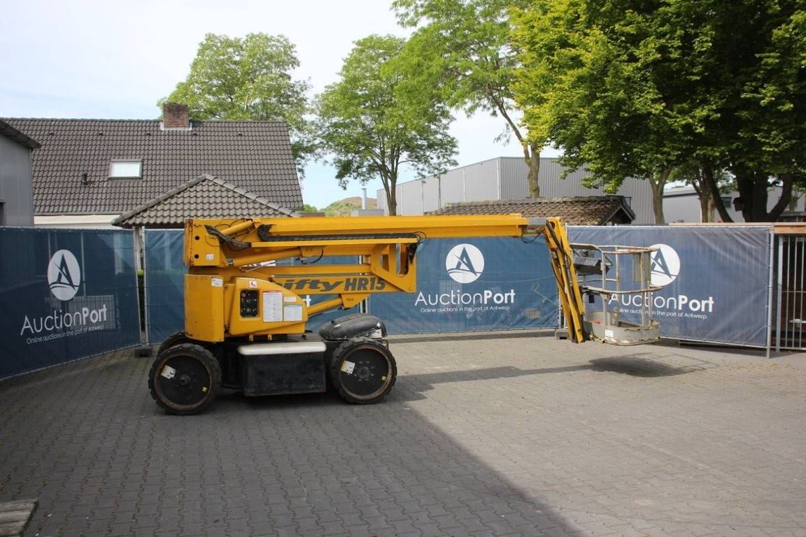 Niftylift HR 15 NDE Electric/Diesel Telescopic Boom Lift 2005 2005 Niftylift HR 15 NDE 2005 1