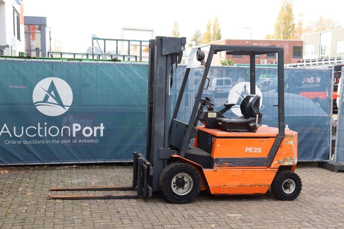 Heftruck Mic PE 25 MP MK VI A-1 Elektrisch 2500kg 0.5m 1998 1998 MIC PE 25 MP MK VI A-1 1998 1 Forklift