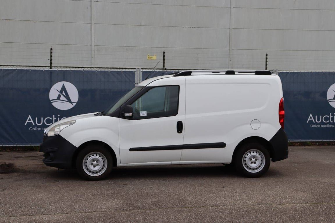 Opel COMBO VAN Diesel 2015 2015 Opel Combo van 2015 1