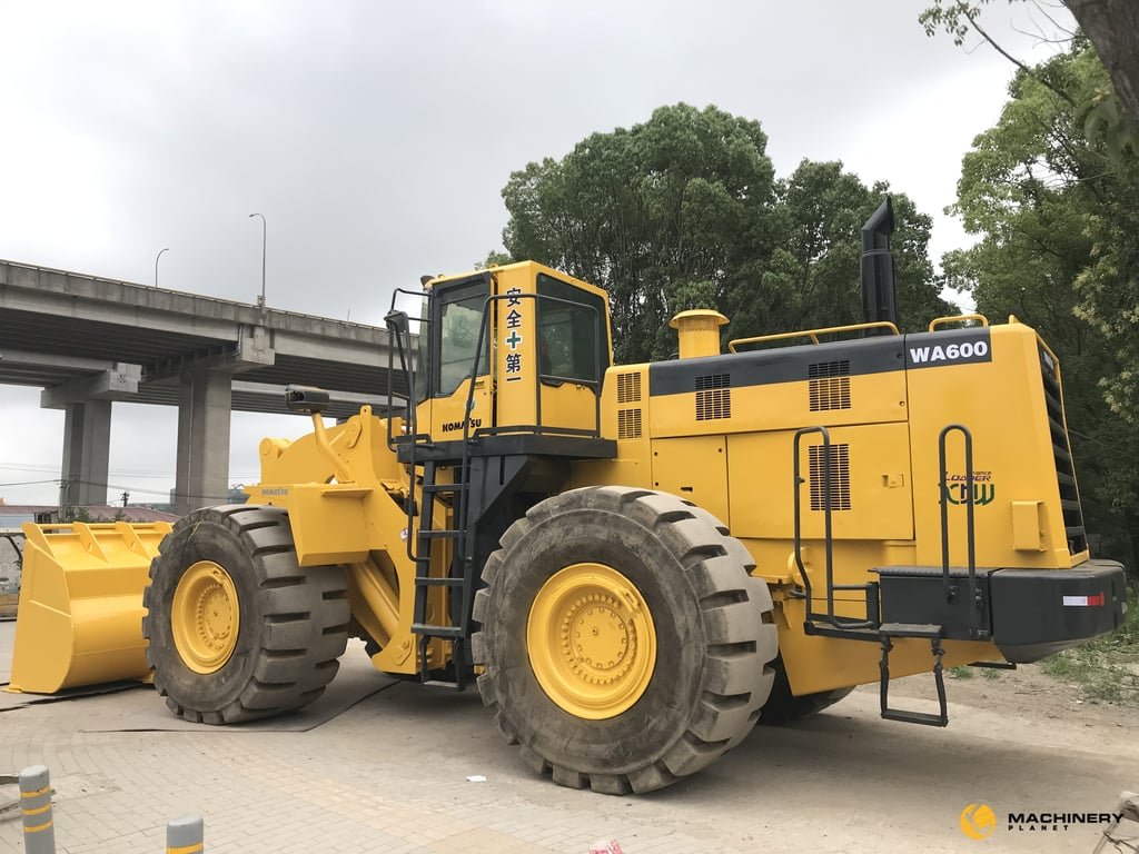 Komatsu WA600-3 good quality Original for sale WA600-3 2018 1 Wheel Loaders image 4