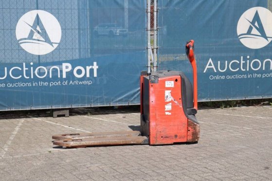 Fenwick-Linde T16L Electric Pallet Truck 1600kg 2020 Fenwick-Linde T16L 2020 2 Pallet trucks
