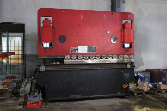 Press brake Shandong WF67Y Electric 200t 2010 Shandong WF67Y 2010 2