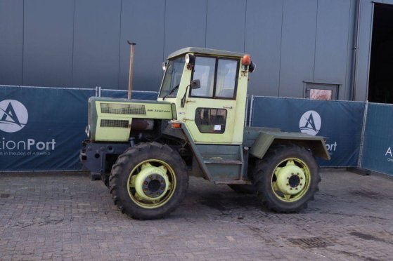 Tractor MB Trac 800 Diesel 54kW 1980 (Margin) MB Trac 800 1980 2