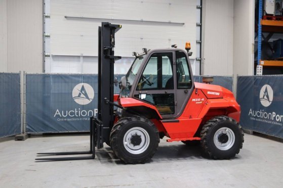 Rough-terrain forklift Manitou M26-4 Diesel 2600kg 5.5m 2015 M26-4 2015 2 Rough Terrain Forklift
