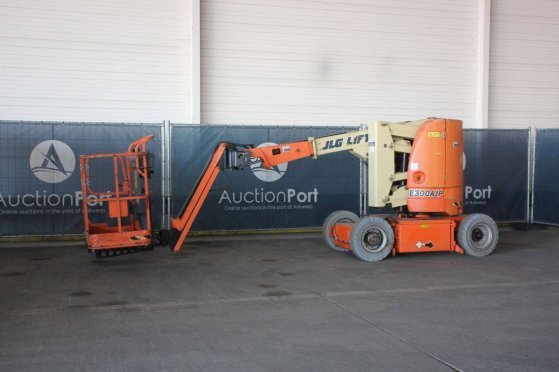 JLG E300AJP Electric Articulated Boom Lift 11m 2013 E300AJP 2013 2
