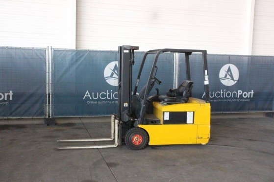 Forklift Yale ERP18ATF Electric 1770kg 4.45m 2006 ERP18ATF 2006 2 Forklift