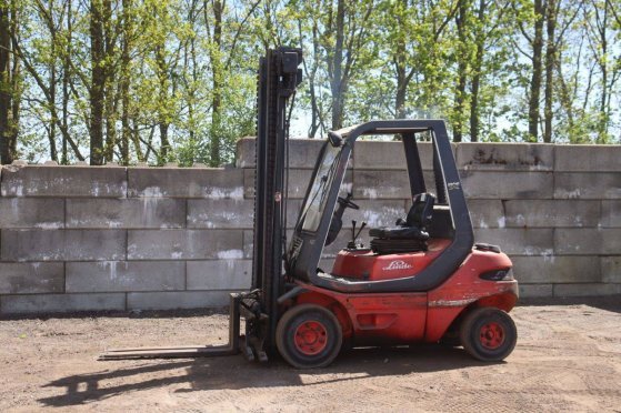 Linde H20D Diesel Forklift 2000kg 1990 H20D 1990 2 Rough Terrain Forklift