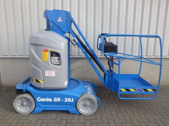 Genie GR-26J 9.90m Electric Mast Lift 2014 GR-26J 2014 2