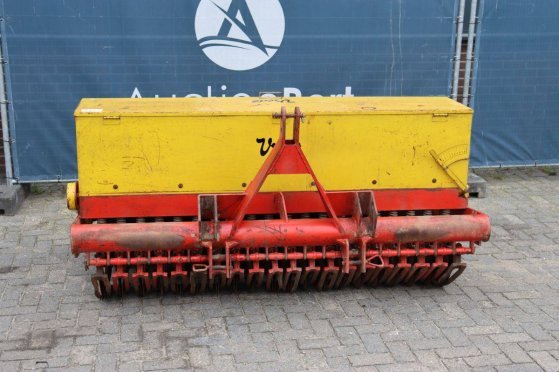 Vredo overseeding machine Vredo 2