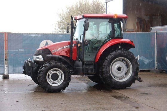 Tractor Case IH Farmall 65A 4WD 216h Diesel 2014 (Margin) IH Farmall 65A 2014 2