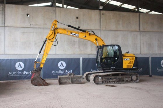 Crawler excavator JCB JS131LC Diesel 55kW 2018 JS131LC 2018 2 Crawler Excavators